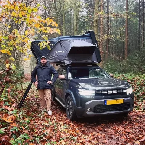 Snailer Abis tenda da tetto su Dacia Duster - foto cliente da Paesi Bassi