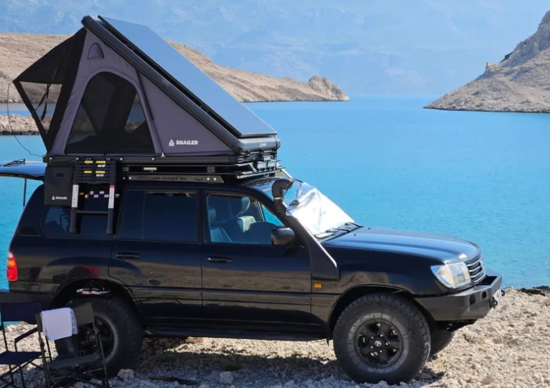 Snailer Alduo tenda da tetto su Toyota Land Cruiser - foto cliente da Austria