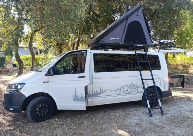 Snailer Alduo tenda da tetto su Volkswagen Transporter - foto cliente da Slovacchia